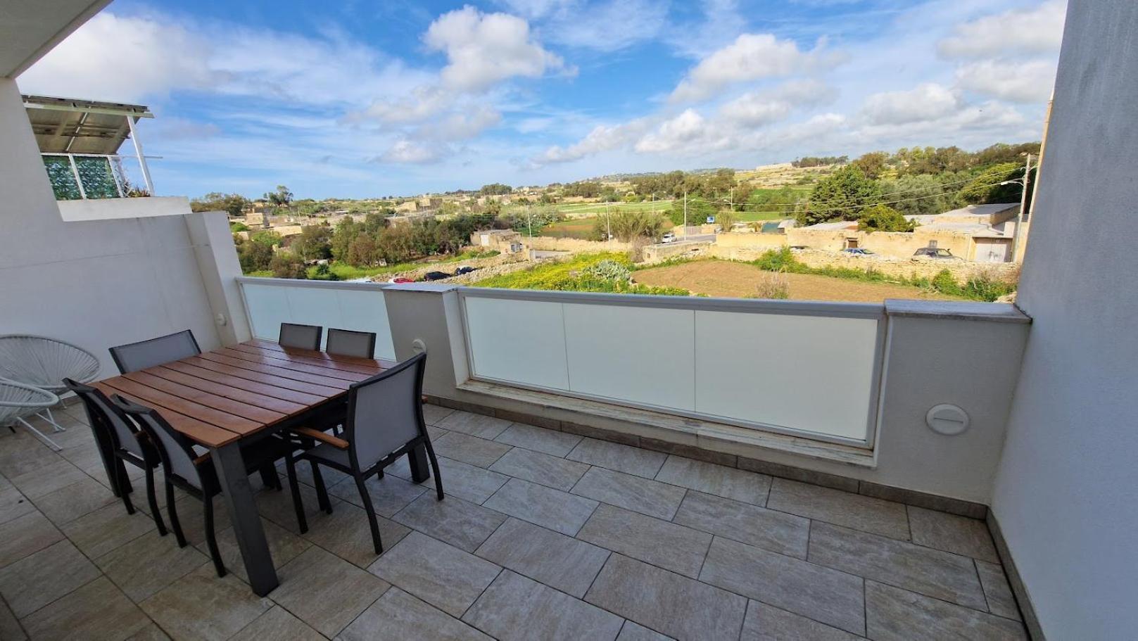 Carousel Apartments Qrendi Exterior photo